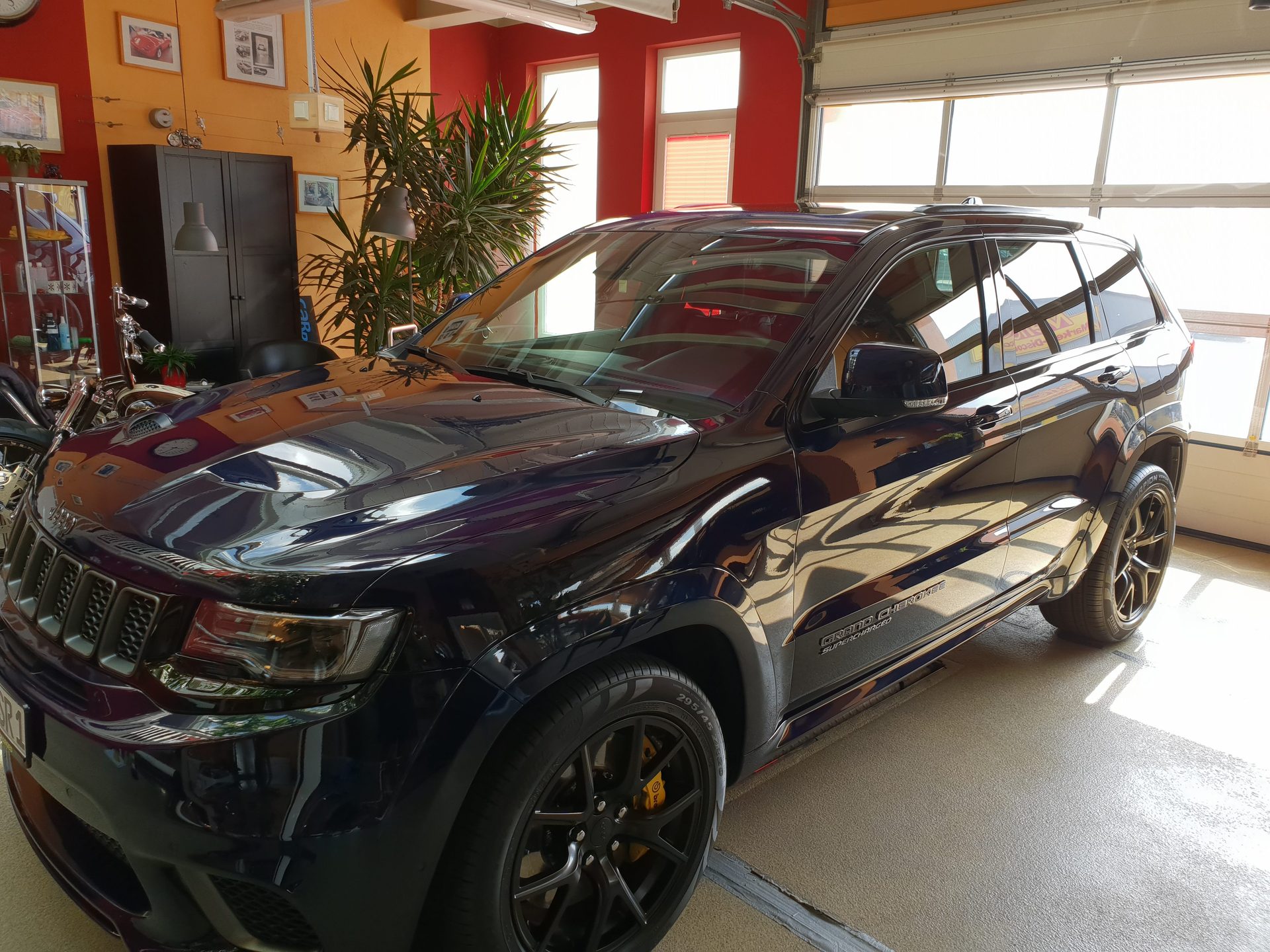 Jeep Grand Cherokee mit Ceramic-Beschichtung – Bild 2