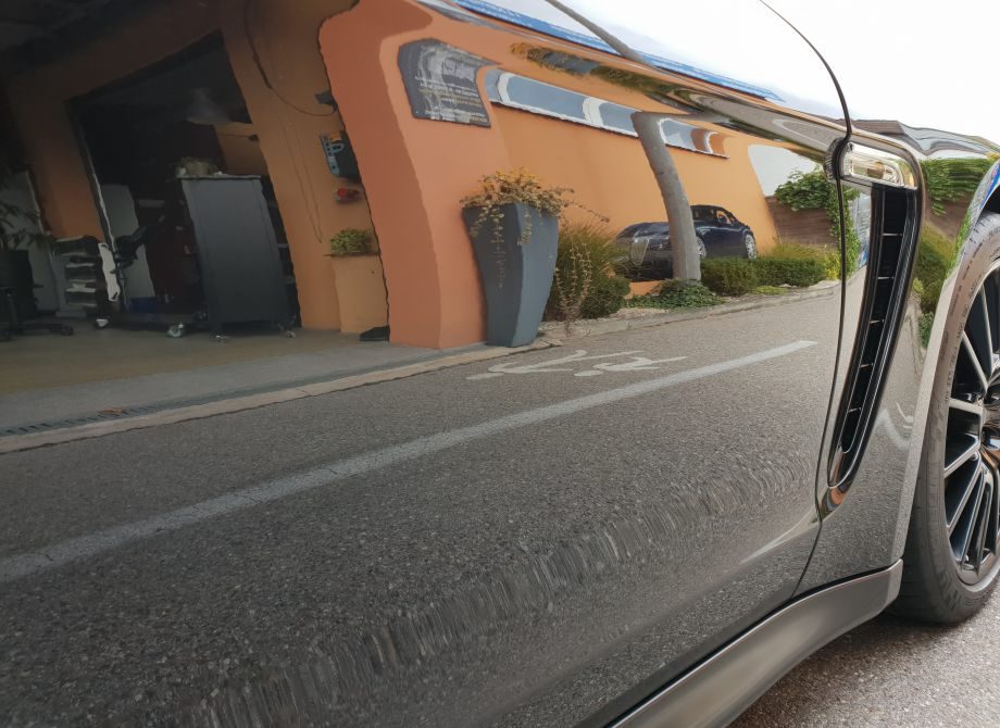 Porsche Panamera nach Lackaufbereitung – Bild 4