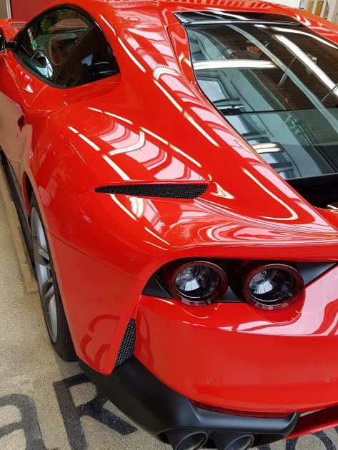 Ferrari 812 Superfast mit Ceramic-Beschichtung